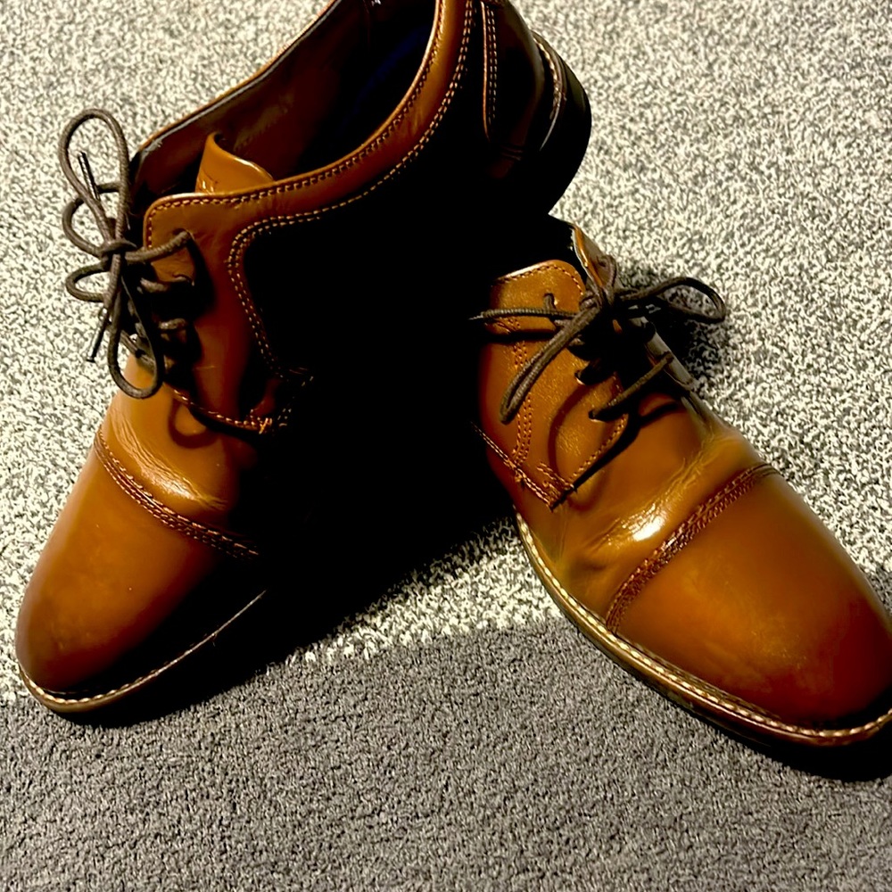 Nunn Bush , comfortable gel in sole worn too 1 wedding.